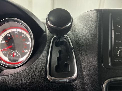 Used 2016 Dodge Grand Caravan SXT w/ Rear Park Assist Package FWD image 15