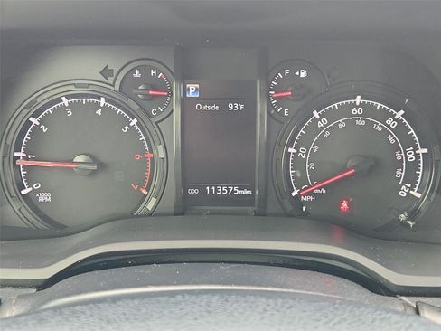 Used 2021 Toyota 4Runner SR5 Premium w/ Moonroof Package AWD/4WD image 12