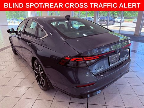 Used 2024 Honda Accord Touring image 5