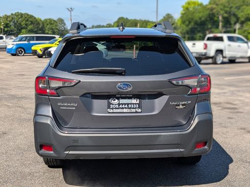 Used 2023 Subaru Outback Premium AWD/4WD image 8