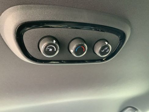 Used 2025 Dodge Durango GT w/ Blacktop Package image 19