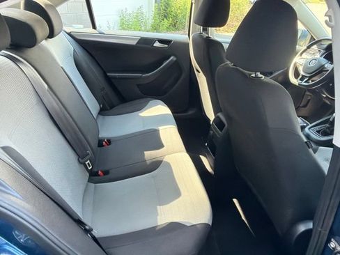 Used 2017 Volkswagen Jetta S FWD image 8
