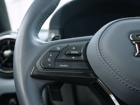Used 2020 Nissan GT-R Premium AWD/4WD image 25