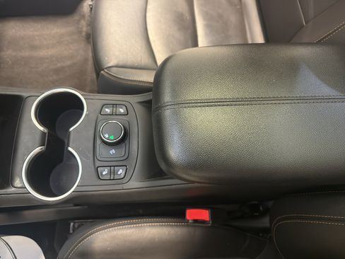 Used 2019 GMC Terrain SLT w/ Preferred Package FWD image 21