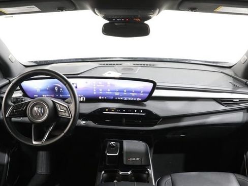 Used 2025 Buick Enclave Preferred FWD image 14