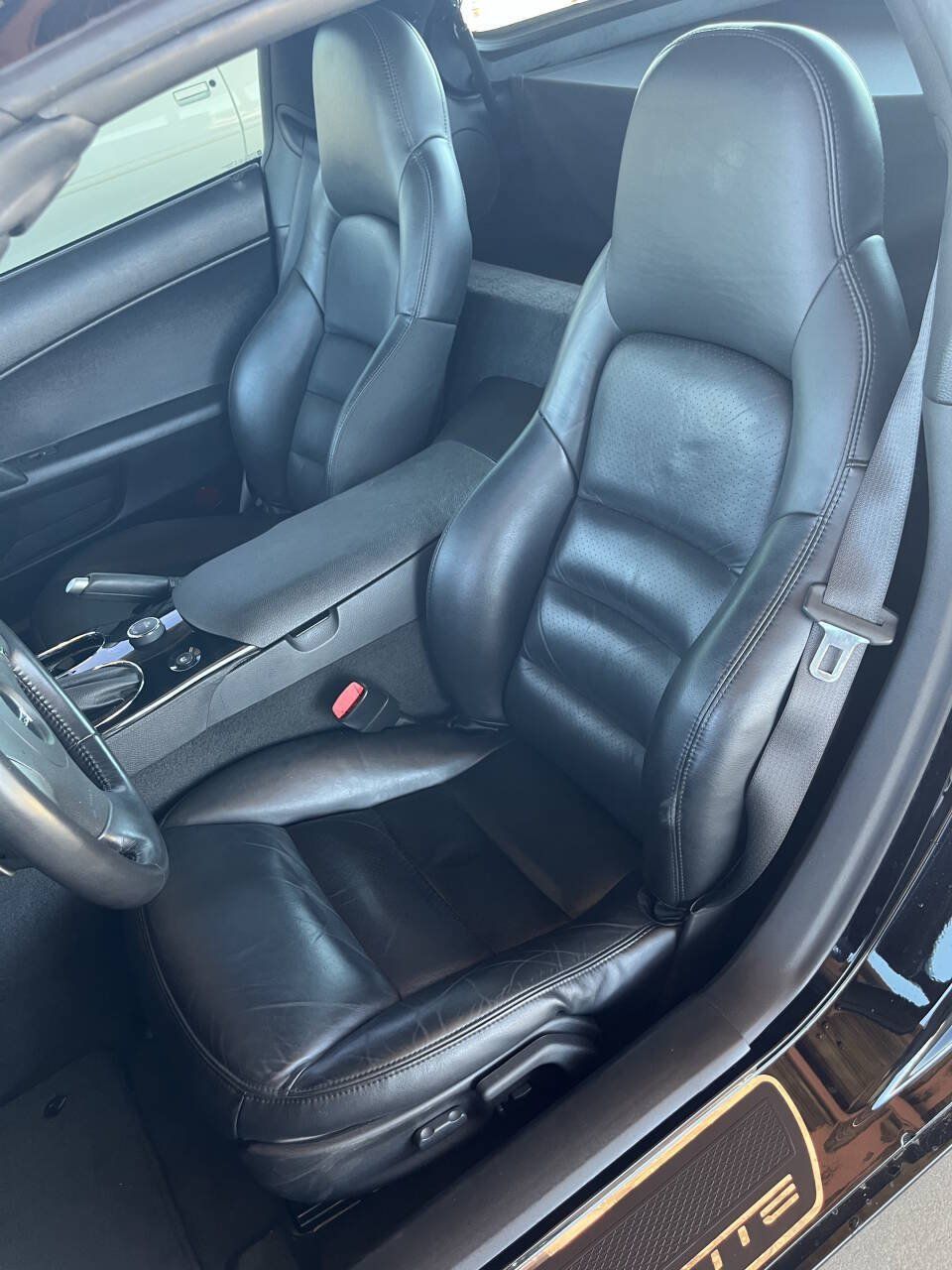 Used 2008 Chevrolet Corvette Coupe w/ Preferred Equipment Group RWD image 15