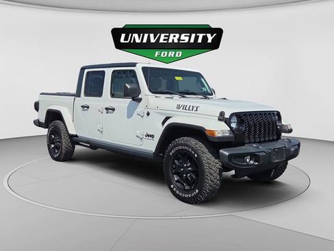Used 2021 Jeep Gladiator Sport AWD/4WD image 1