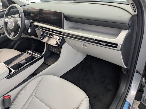 New 2025 Hyundai Tucson Limited image 27