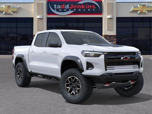 New 2026 Chevrolet Colorado ZR2 w/ Technology Package AWD/4WD image 7