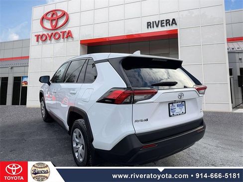 Used 2023 Toyota RAV4 LE image 7