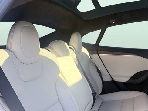 Used 2023 Tesla Model S AWD/4WD image 38