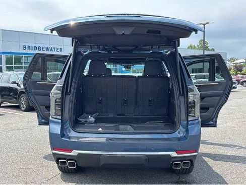 New 2026 Chevrolet Tahoe High Country AWD/4WD image 13