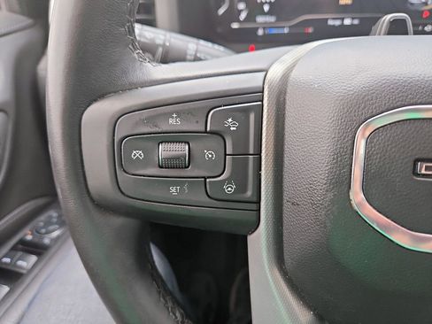 Used 2024 GMC Yukon XL Denali w/ Advanced Technology Package AWD/4WD image 15