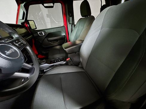 Used 2018 Jeep Wrangler Sport AWD/4WD image 11