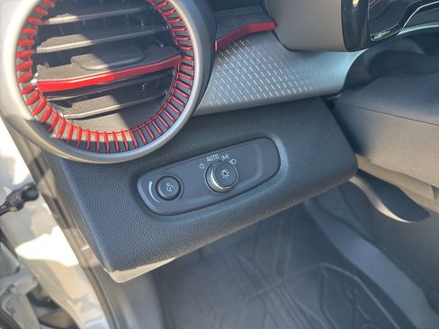 Used 2024 Chevrolet Trax RS w/ Driver Confidence Package image 17