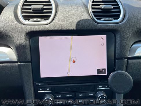 Used 2018 Porsche 718 Cayman RWD image 15