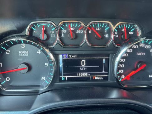 Used 2017 Chevrolet Silverado 1500 LT w/ High Desert Package AWD/4WD image 26