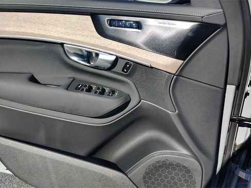New 2026 Volvo XC90 B6 Plus image 8