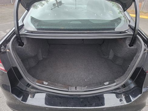 Used 2018 Ford Fusion Titanium AWD/4WD image 18