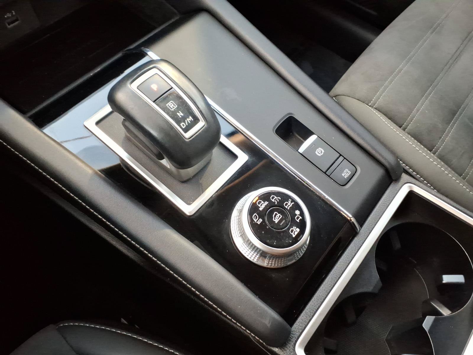 Used 2023 Mitsubishi Outlander SE AWD/4WD image 15