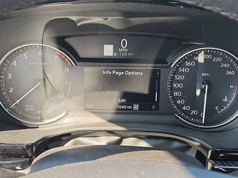 Used 2024 Cadillac XT6 Sport image 15