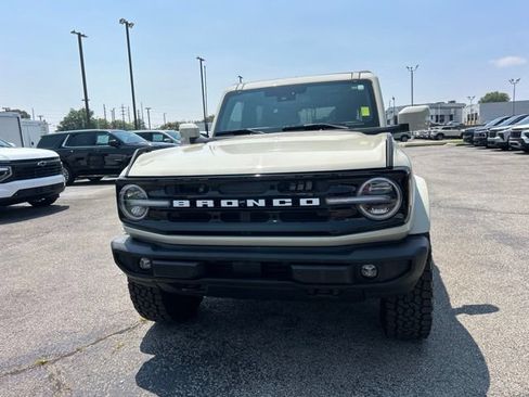 Used 2025 Ford Bronco Outer Banks AWD/4WD image 8