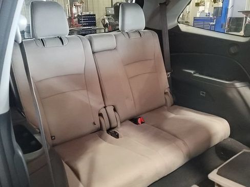 Used 2018 Honda Pilot EX image 22