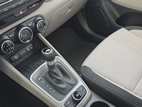 New 2026 Hyundai Venue SEL image 23