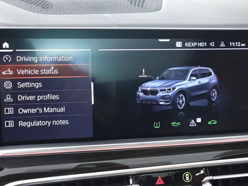 Used 2021 BMW X5 xDrive40i w/ Premium Package image 18