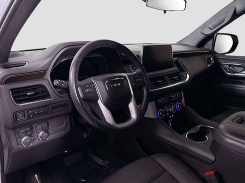 Certified 2023 GMC Yukon SLE w/ Gmc Pro Safety Plus Package image 10