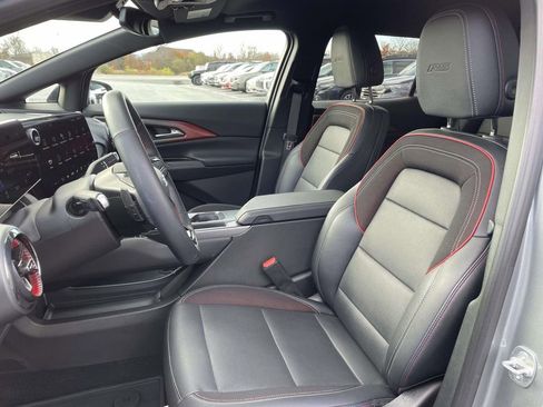 Used 2024 Chevrolet Equinox EV RS image 8