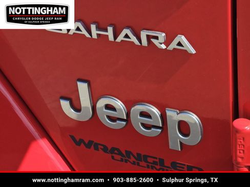 Used 2020 Jeep Wrangler Unlimited Sahara image 9