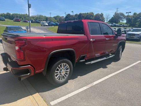 Used 2022 Chevrolet Silverado 2500 High Country w/ Z71 Off-Road Package AWD/4WD image 9