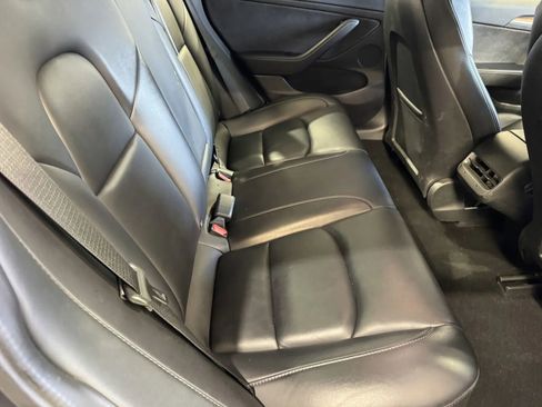 Used 2022 Tesla Model 3 Long Range image 7