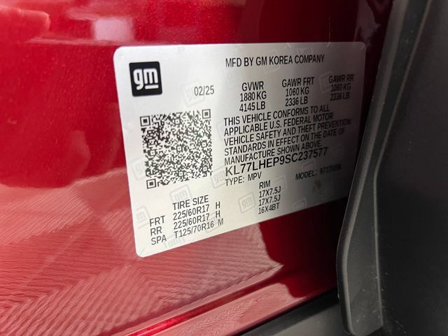 Used 2025 Chevrolet Trax LT w/ LT Convenience Package FWD image 26
