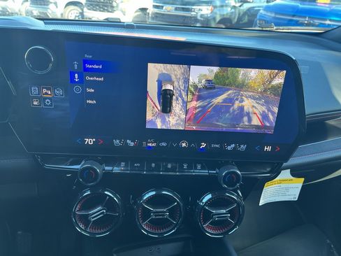 Used 2024 Chevrolet Blazer EV RS image 25