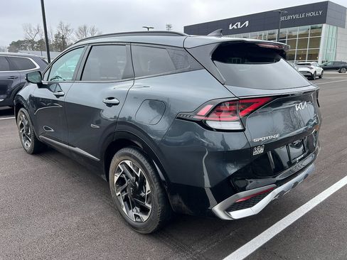 Used 2023 Kia Sportage SX image 3