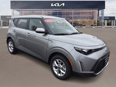 New 2025 Kia Soul LX image 10