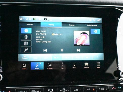 Used 2024 Jeep Wagoneer Series III AWD/4WD image 10