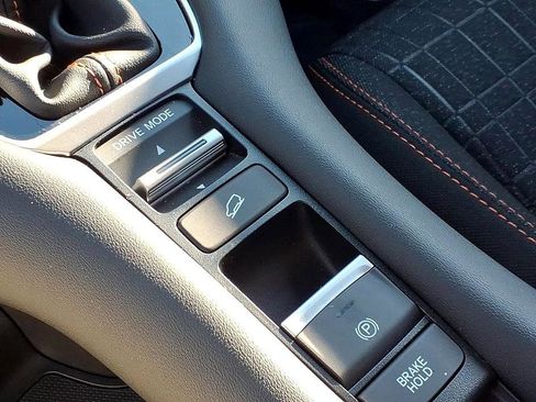 Certified 2026 Honda HR-V Sport image 27