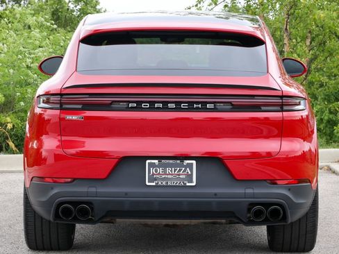 Certified 2024 Porsche Cayenne Coupe AWD/4WD image 39