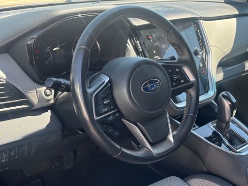 Used 2022 Subaru Outback Premium image 7
