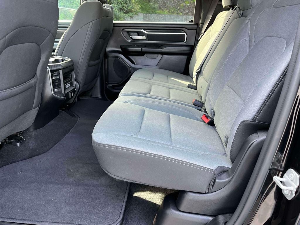 Used 2025 RAM 1500 Big Horn AWD/4WD image 17