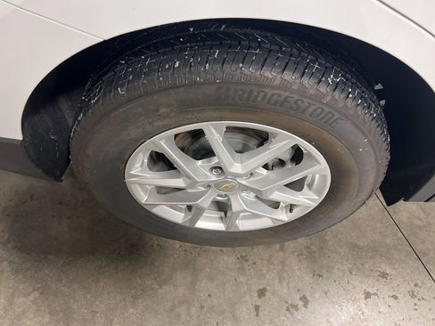 Certified 2024 Chevrolet Equinox LT image 21