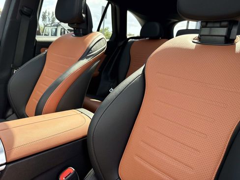 Used 2026 Mercedes-Benz GLC 350e 4MATIC image 21