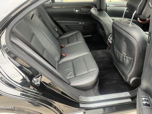 Used 2011 Mercedes-Benz S 550 4MATIC image 36