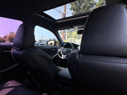 Used 2015 Lexus IS 250 w/ F-Sport Package RWD image 10