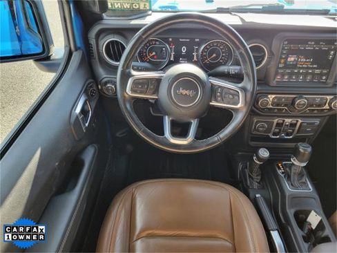 Used 2020 Jeep Gladiator Overland image 12