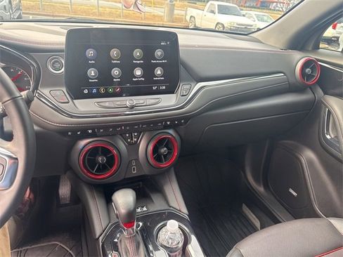 Used 2024 Chevrolet Blazer RS w/ Driver Confidence II Package image 8