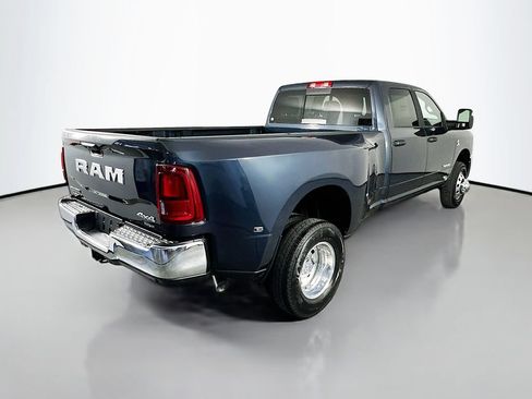 New 2026 RAM 3500 Big Horn AWD/4WD image 7